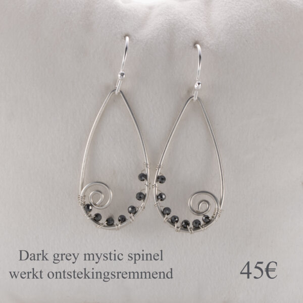 DarkGreySpinel134.1